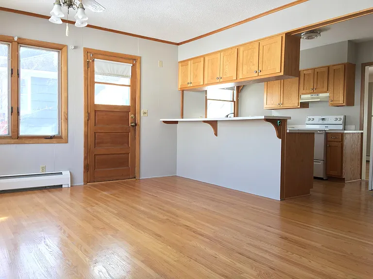 5519 York Ave S — Photo 4