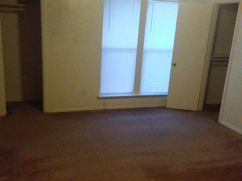 1st image of 508 Norwood Cir E
