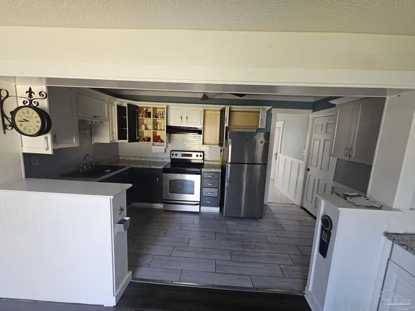 18 Besma Dr, Pensacola, FL 32506