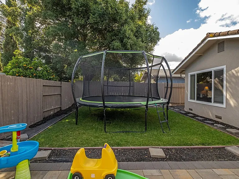 1666 Clayton Way — Photo 20
