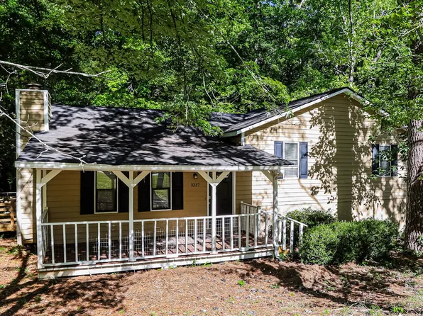 3237 Carmel Dr, Douglasville, GA 30135