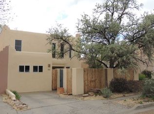 252 Camino Del Olmo, Santa Fe, NM 87501