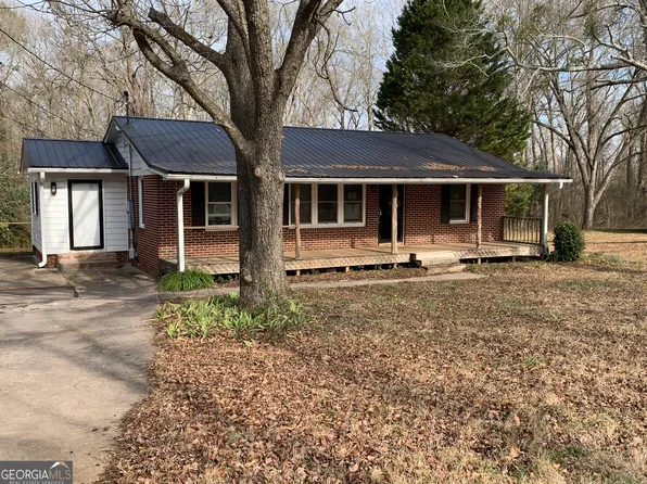 145 Glendale Dr, Hartwell, GA 30643