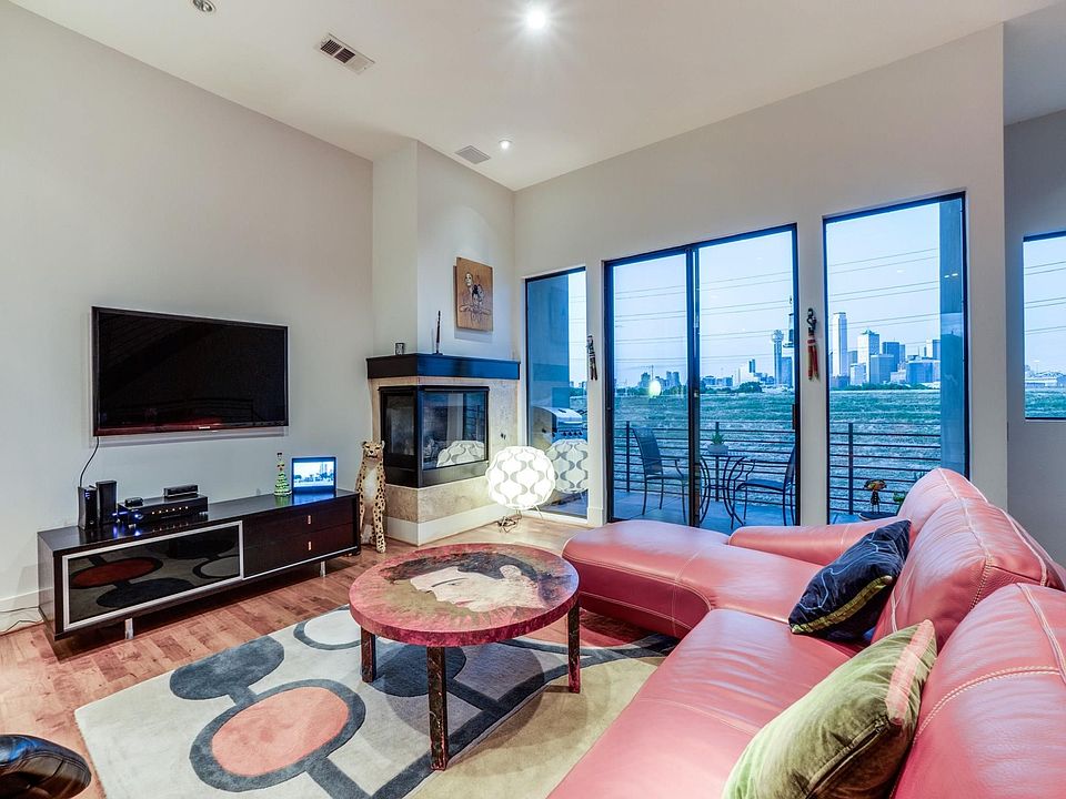 1st image of 433 Trinity River Cir