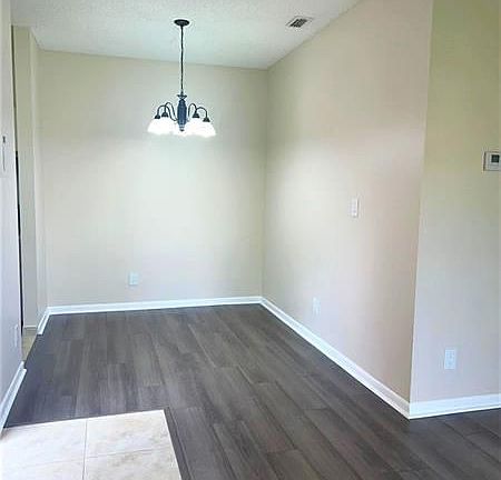 4th image of 751 Cypress Ln #7L