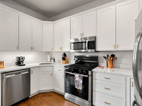 5 Lawnwood Pl #2, Charlestown, MA 02129