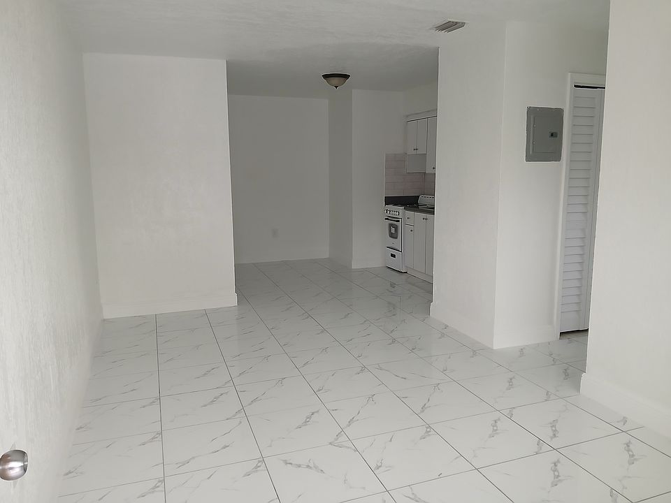 1st image of 5805 NW 7th Pl #12