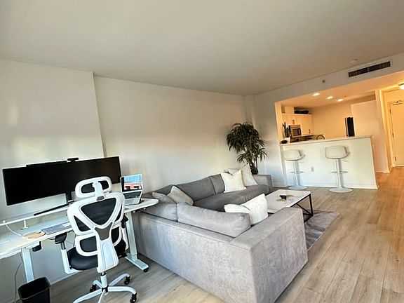 5th image of 530 K St Unit 216
