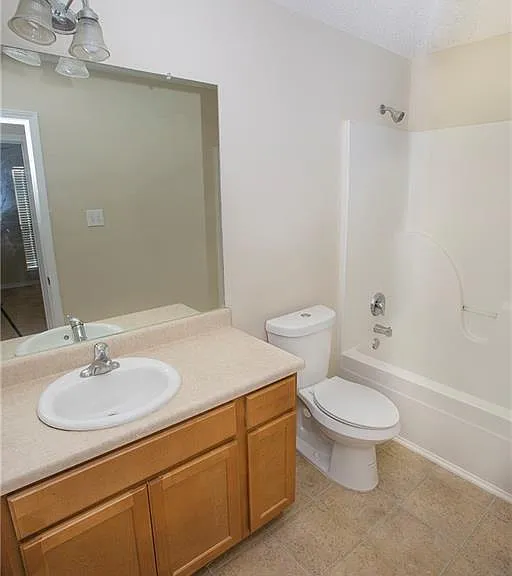 2159 Seasons Ct — Photo 11