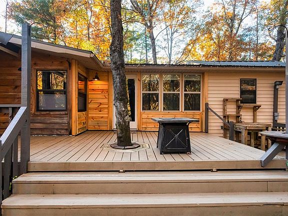 2nd image of 129 Nob Hill Rdg