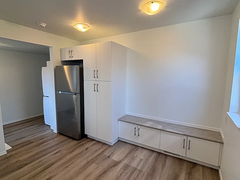 11827 47th St NW — Photo 5