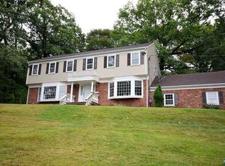 200 Wilson Dr, Cresskill, NJ 07626