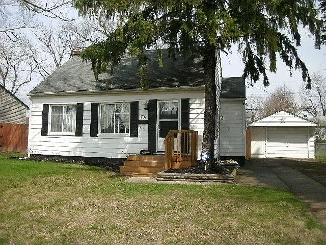 1st image of 701 Maus Ave