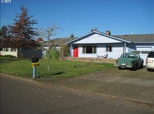 929 NE Donelson Rd, Hillsboro, OR 97124