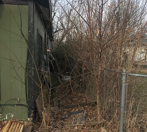 3rd image of 1110 Moeller St