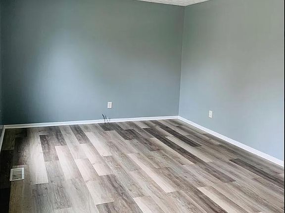 3rd image of 3114 Strathaven Ct