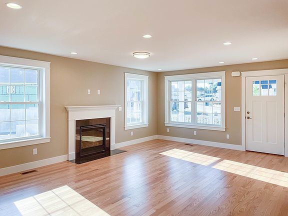 5th image of 6 Huckleberry Avenue #65