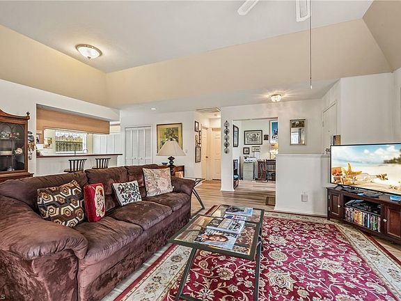 5th image of 156 Sabal Lake DR