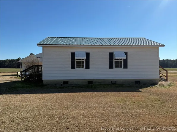 1424 Nye Rd, Lumberton, NC 28358