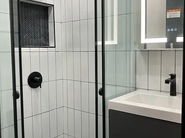 231 East 4th Street image 4 of 4