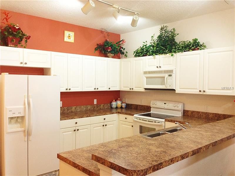 1st image of 3149 Sun Lake Ct APT B