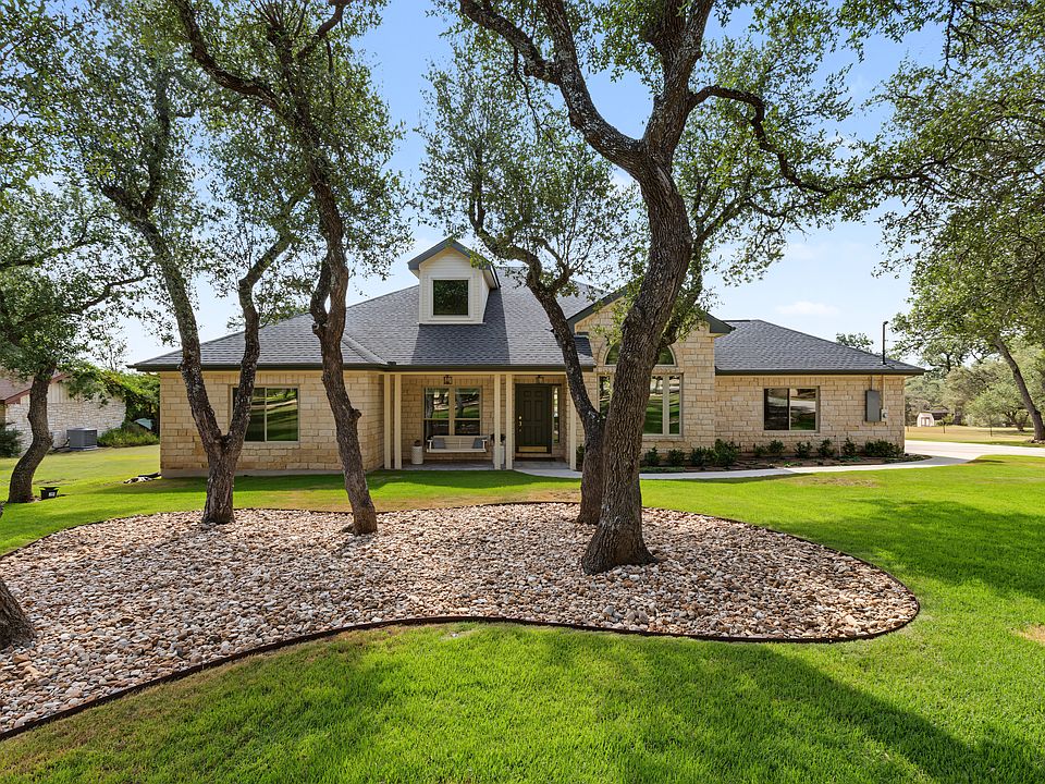1st image of 607 Bending Oak Dr