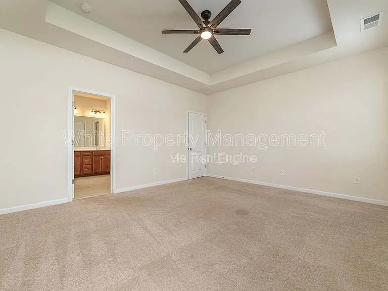 7922 Kelburn Ln — Photo 28