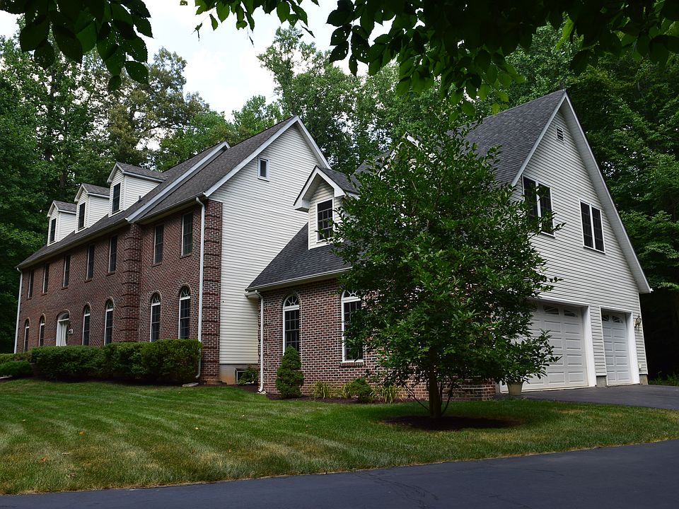 Huge 4LVL Colonial, 5 acres