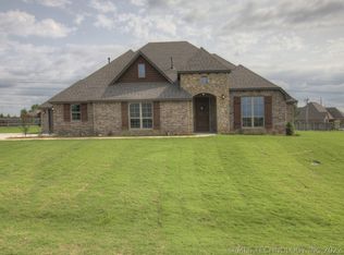 6522 E 86th Pl, Owasso, OK 74055