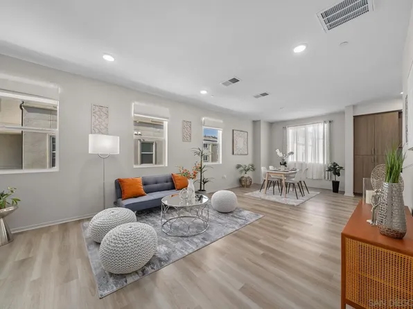 5264 Beachfront Cove St #218, San Diego, CA 92154