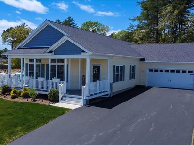 22 Fescue Ln, South Kingstown, RI, 02879