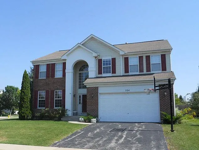 Ashford Ln — Photo 1