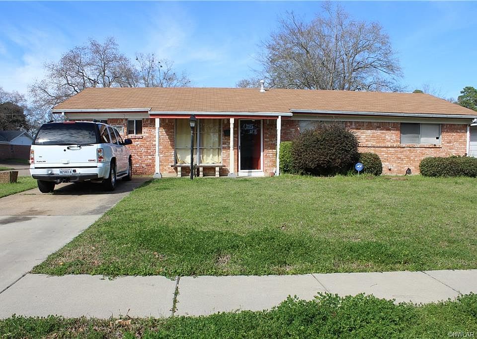 1st image of 3442 Valley View Dr