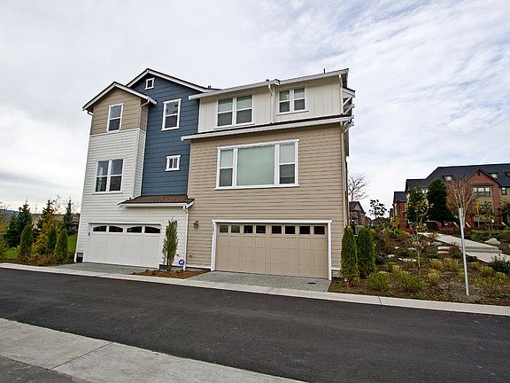 2nd image of 1087 NE Park Dr