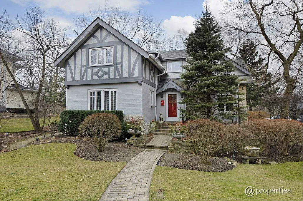 1190 Oakley Ave photo 1