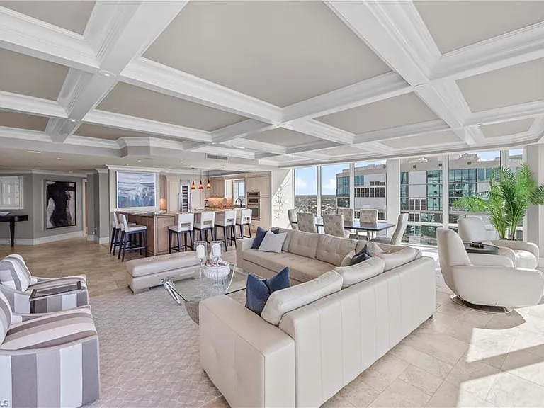 3991 Gulf Shore Blvd N #Penthouse 101 — Photo 11