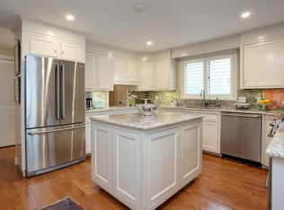 39 Tower Hill Rd APT 15A, Osterville, MA 02655