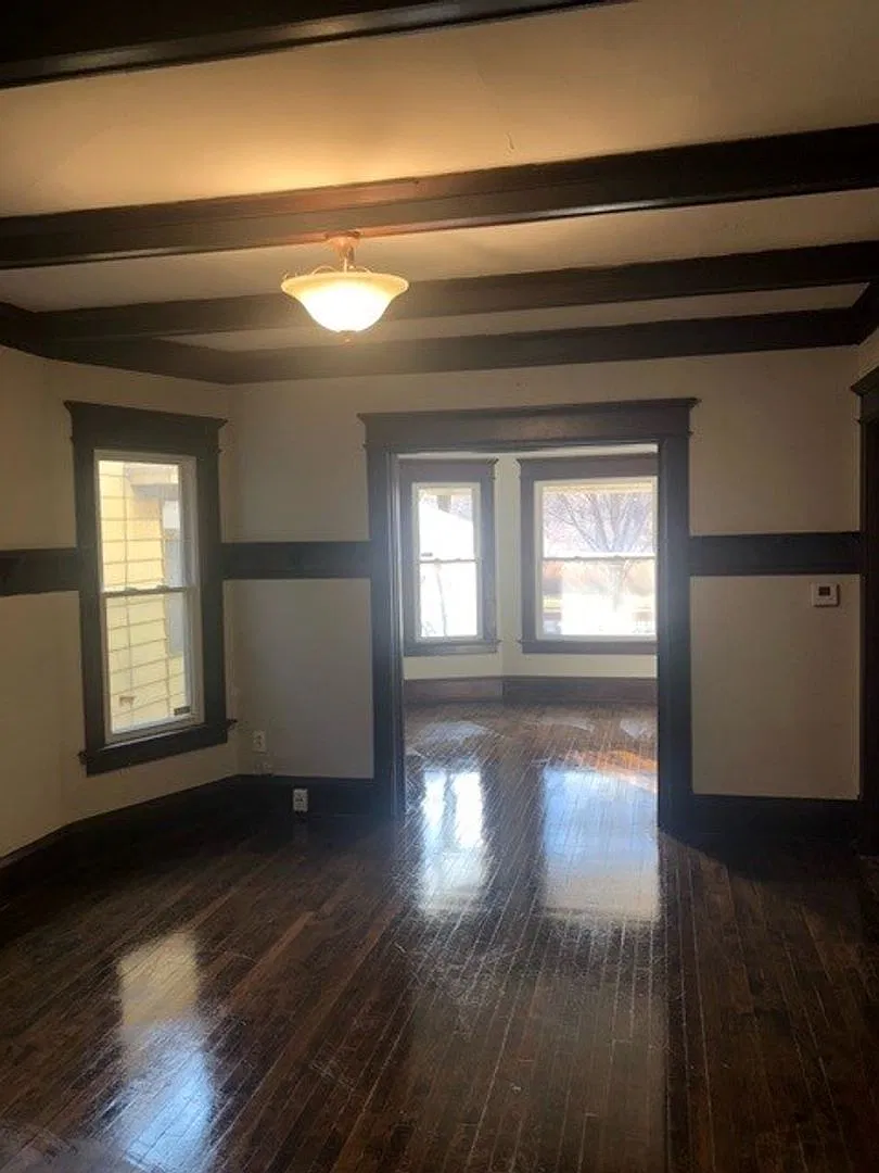 4510-4512 W Lloyd St - Duplex — Photo 3