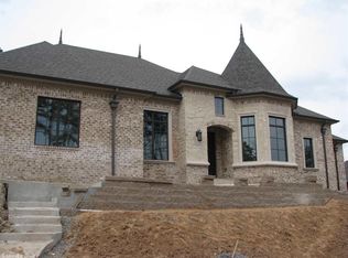 214 Sezanne Dr, Little Rock, AR 72223
