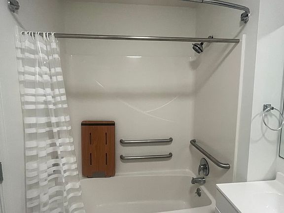 4th image of 96 Liberty Pole Way APT 3