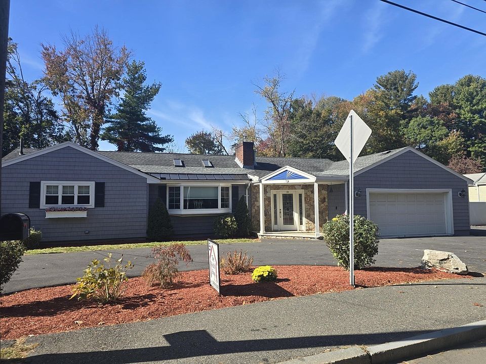 1st image of 39 Walnut St