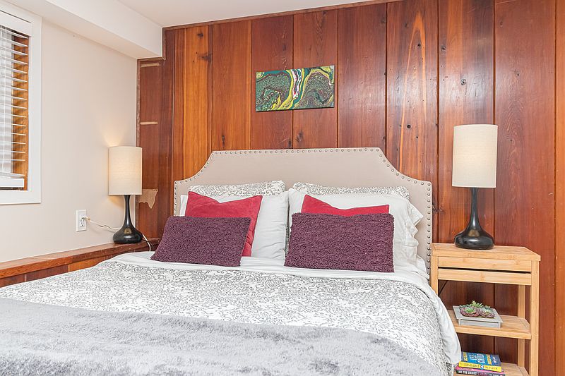 Saanich House for rent - 2 Bedrooms — photo 20