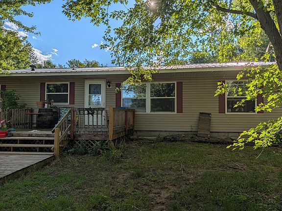 2nd image of 53085 Dupuis Rd
