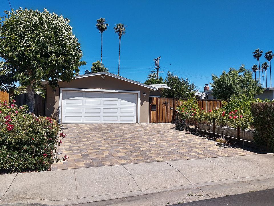1st image of 210 Marianna Way