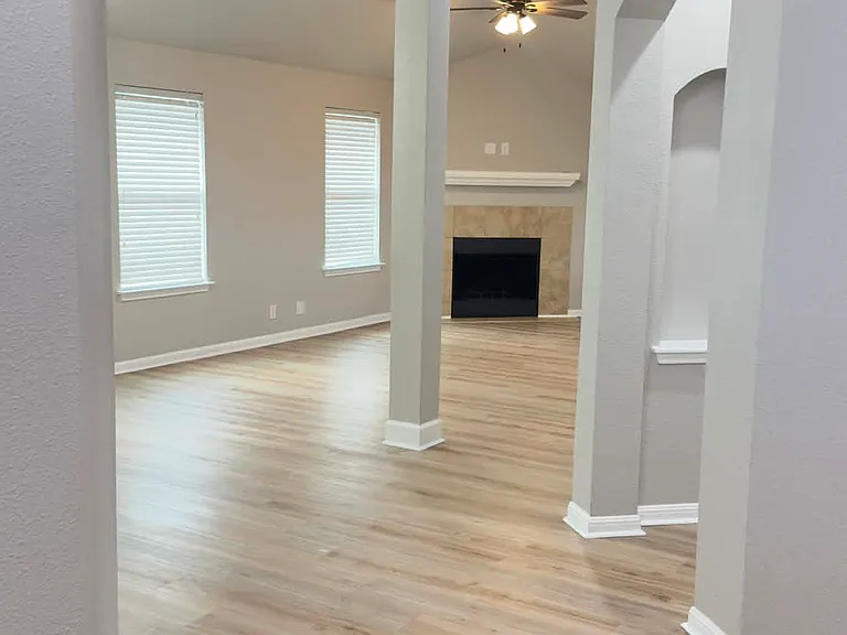 107 Fishbaugh Ln — Photo 2