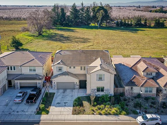 4th image of 1090 Lavender St