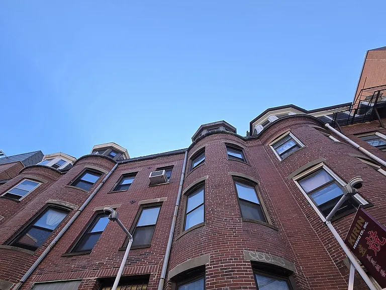 81 Tyler St #2 — Photo 5