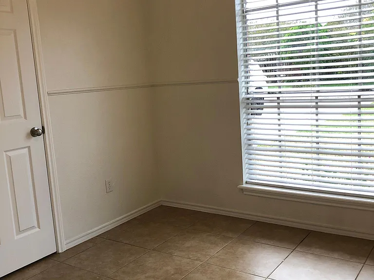 2644 Alana Ln — Photo 10