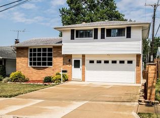 19112 Davinwood Dr, Cleveland, OH