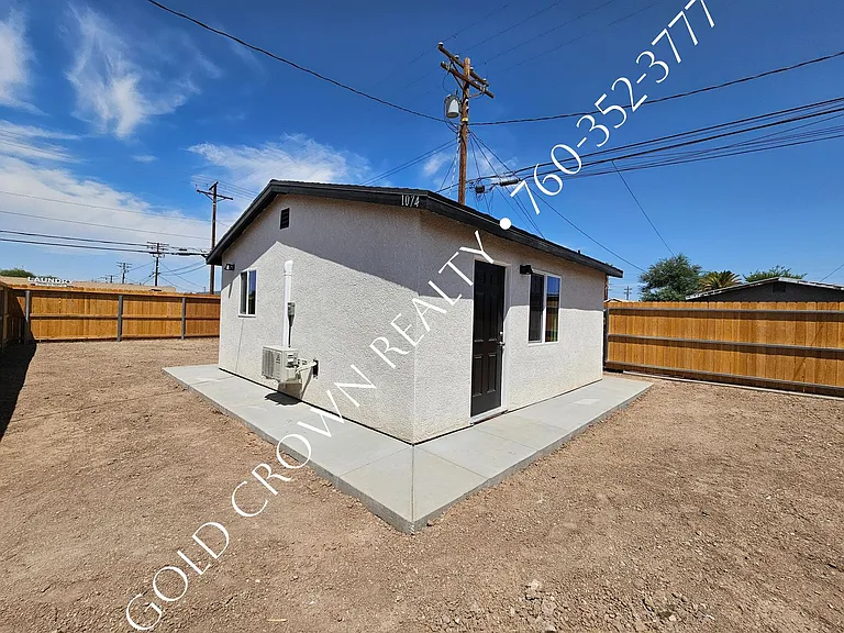 1074 W Euclid Ave — Photo 8